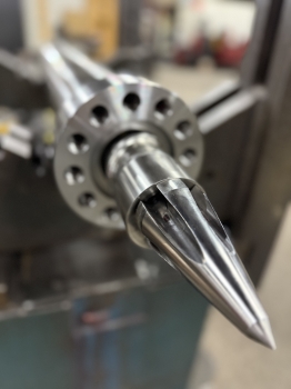 72mm Injection Screw , Tip & Barrel manufactured with tungsten carbide. 